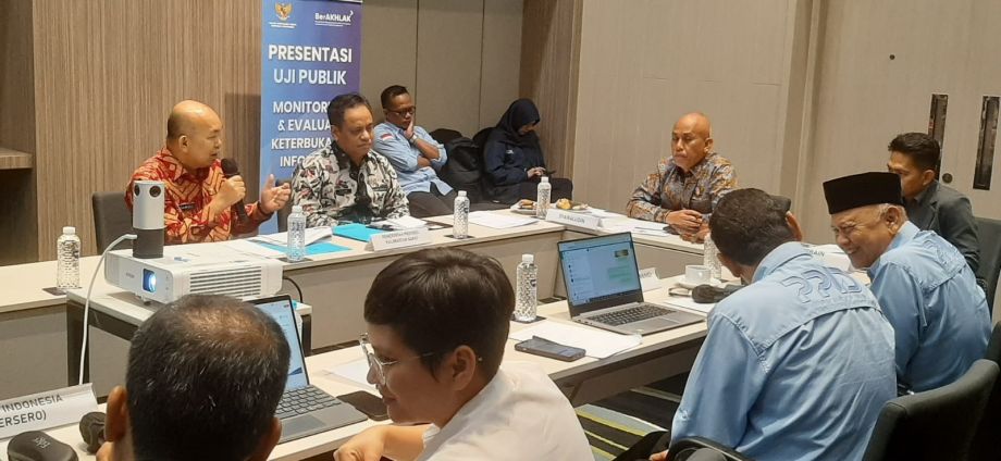 Kadis Kominfo Kalbar Presentasikan Uji Publik, Sampaikan Kebijakan, Strategi, dan Komitmen Keterbukaan Informasi Pemprov Kalbar